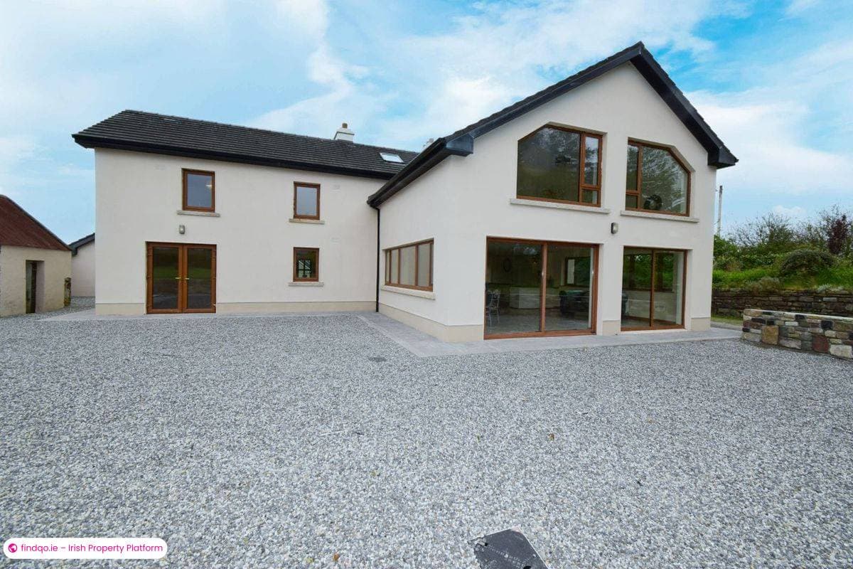 Detached house for Sale in Ballymote, Sligo