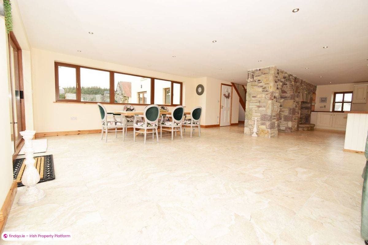 Detached house for Sale in Ballymote, Sligo