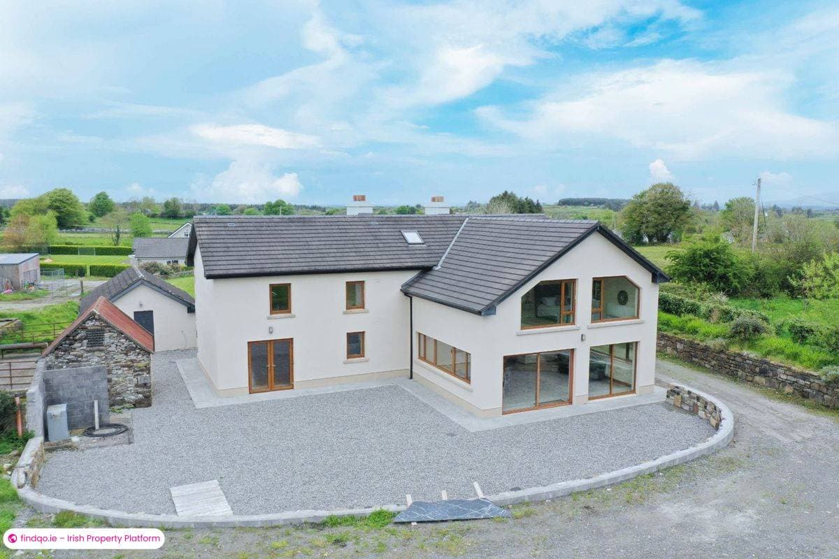 Detached house for Sale in Ballymote, Sligo