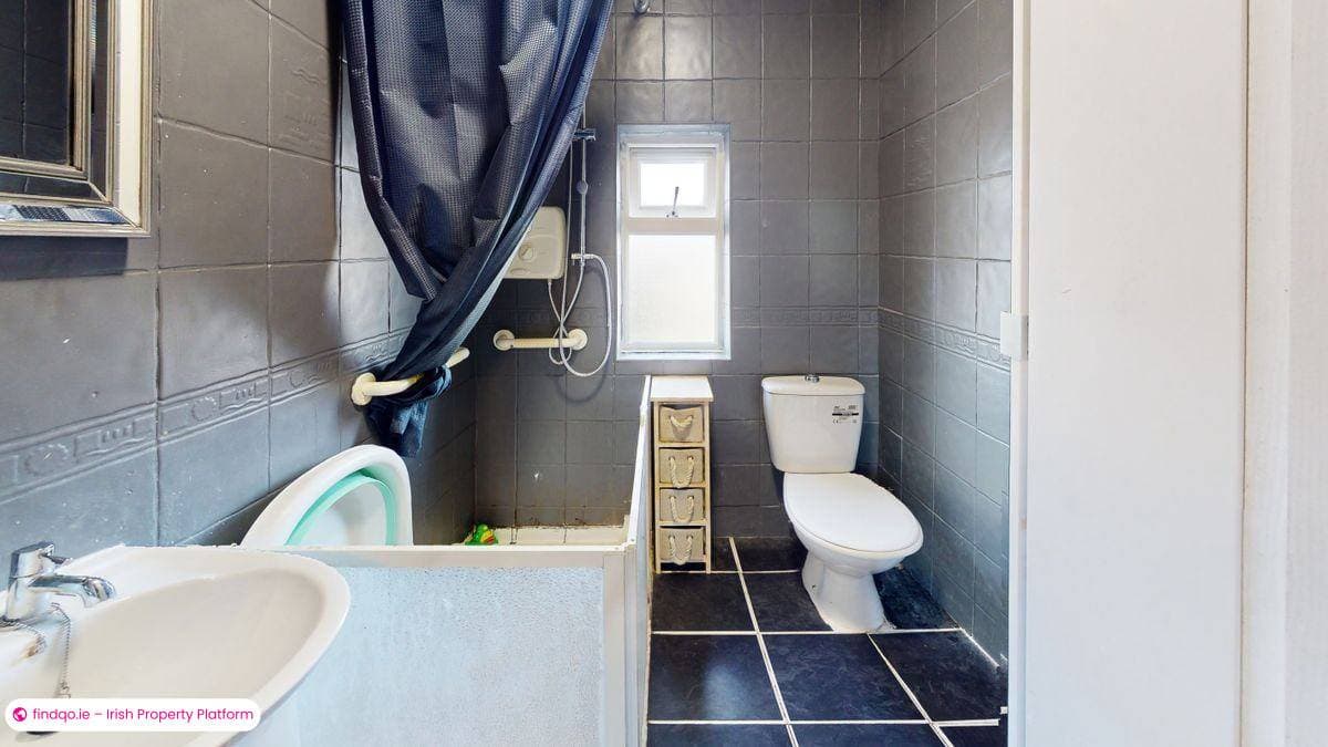 Semi-detached house for Sale in Dublin 11