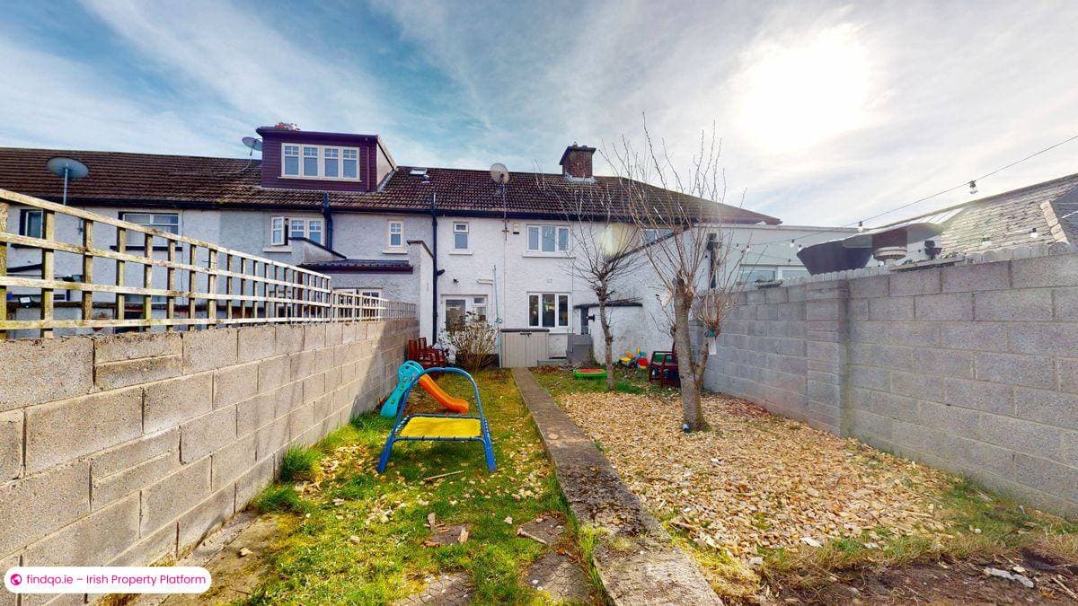 Semi-detached house for Sale in Dublin 11