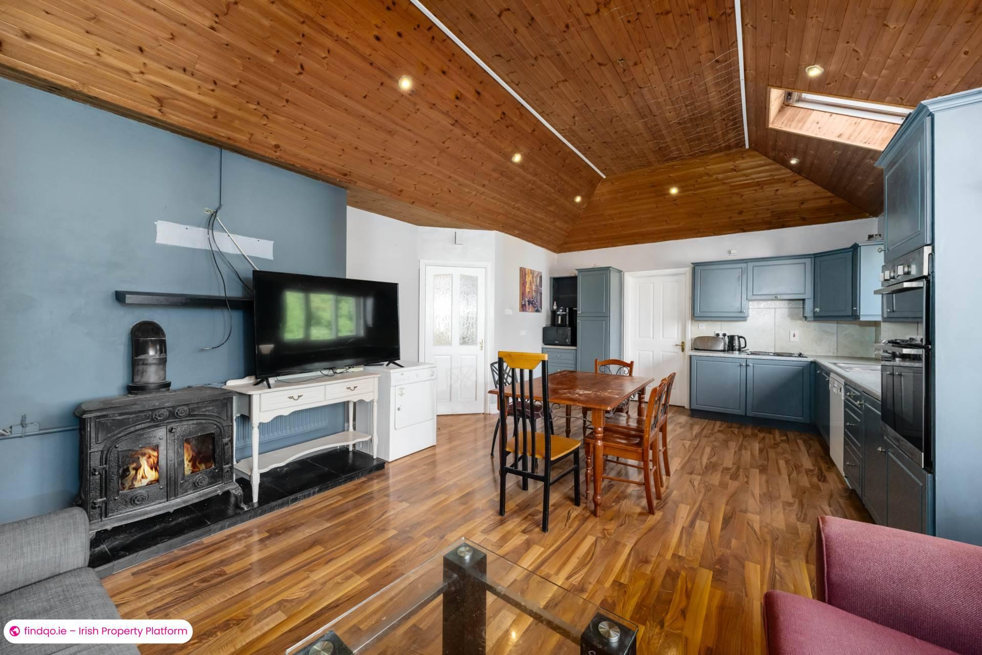 Detached house for Sale in Broadford, Clare