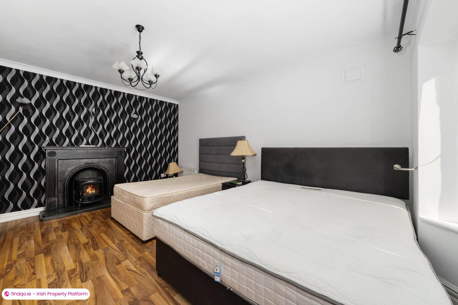 Detached house for Sale in Broadford, Clare