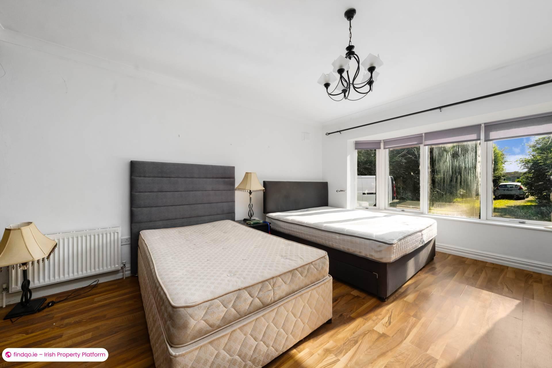 Detached house for Sale in Broadford, Clare