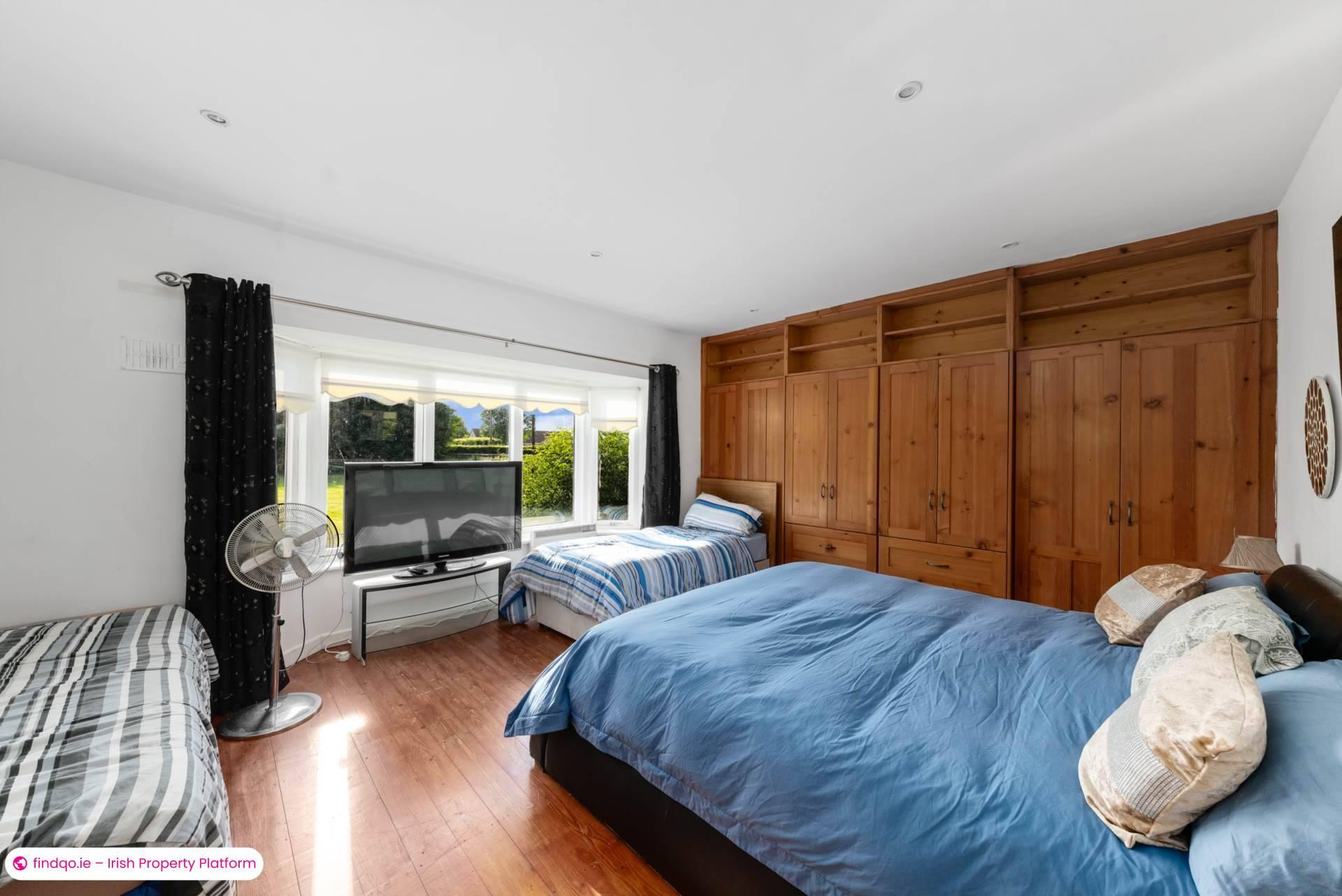 Detached house for Sale in Broadford, Clare