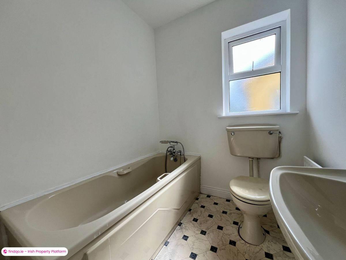 Semi-detached house for Sale in Tralee, Kerry