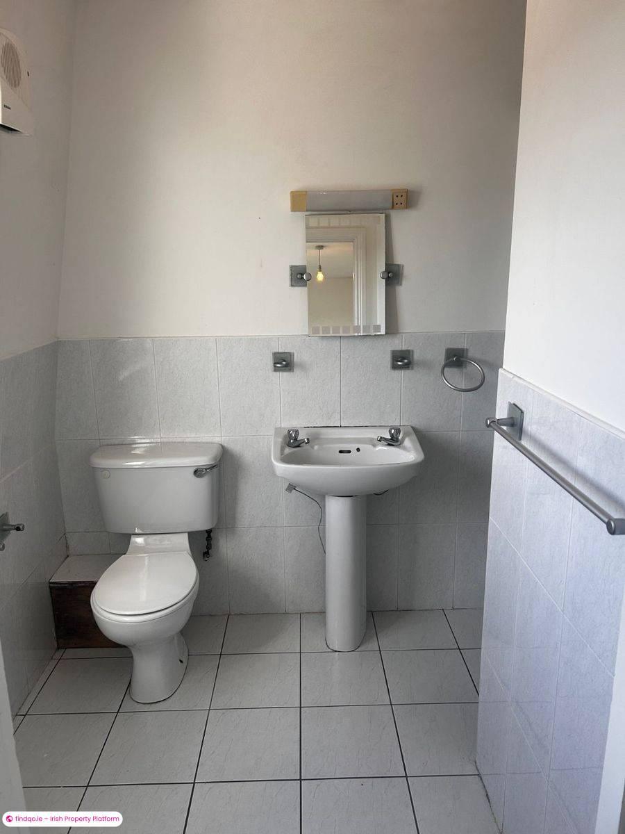 Apartment for Sale in Main Street, Longford, N39 HN90