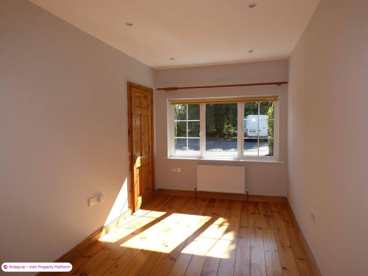 Detached house for Sale in Ennis, Clare