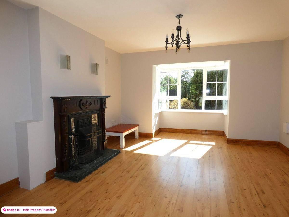Detached house for Sale in Ennis, Clare