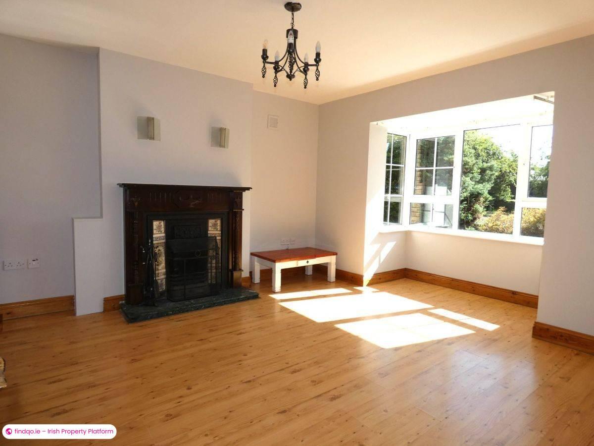 Detached house for Sale in Ennis, Clare