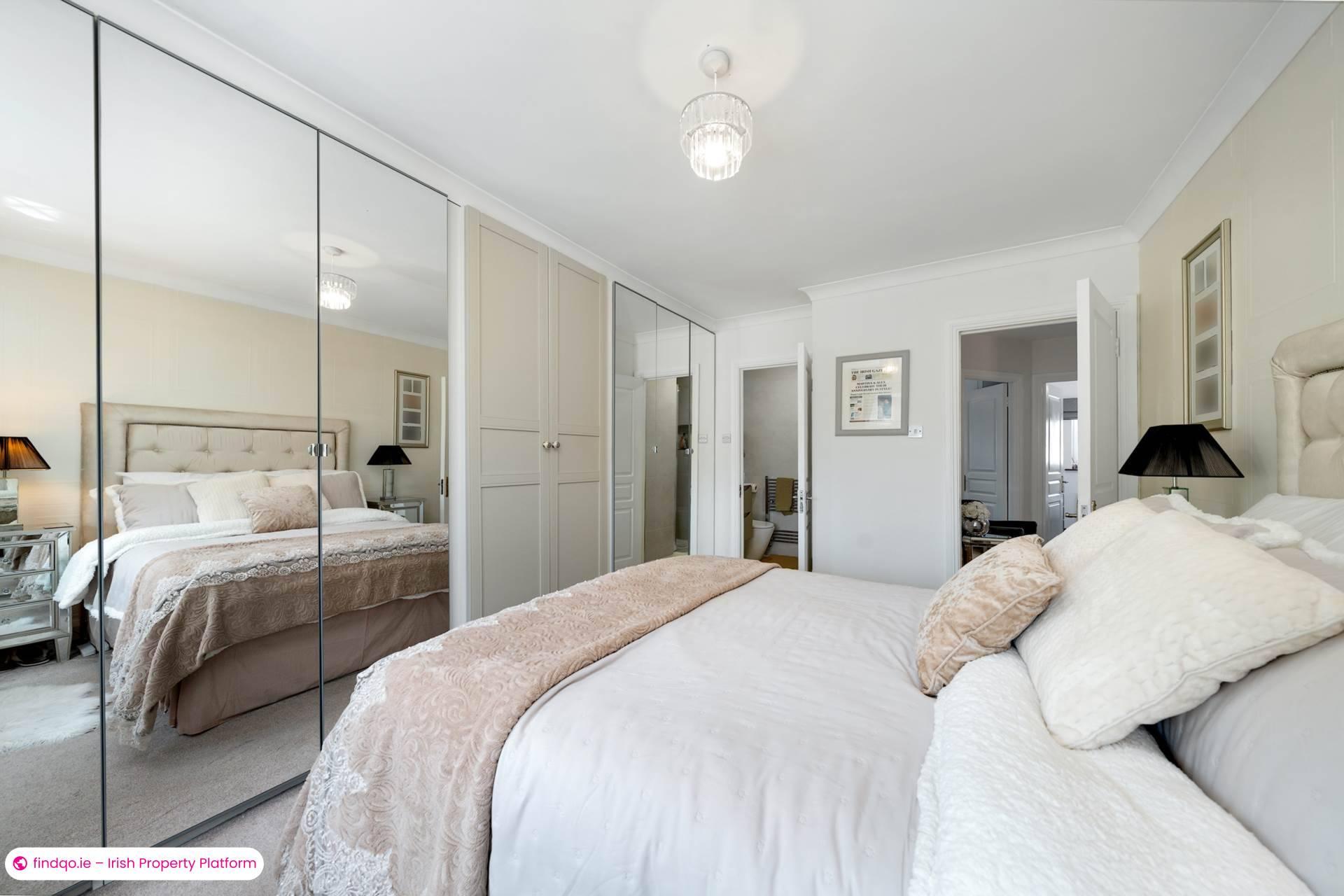 Semi-detached house for Sale in Dublin 15