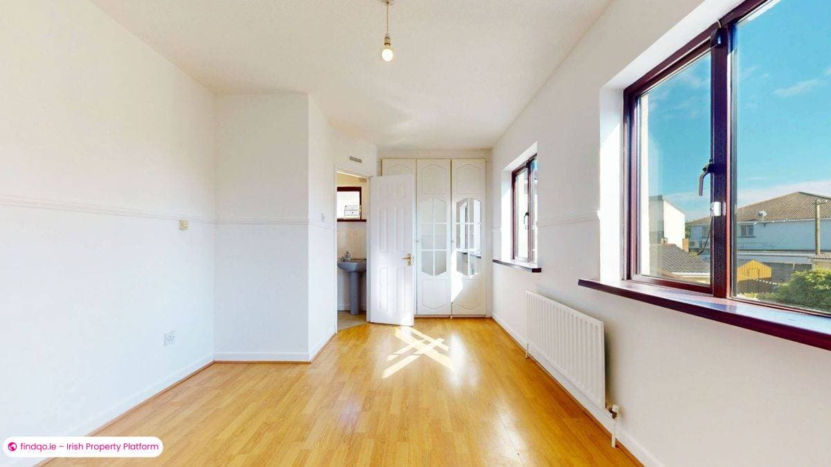 Semi-detached house for Sale in Dublin 17