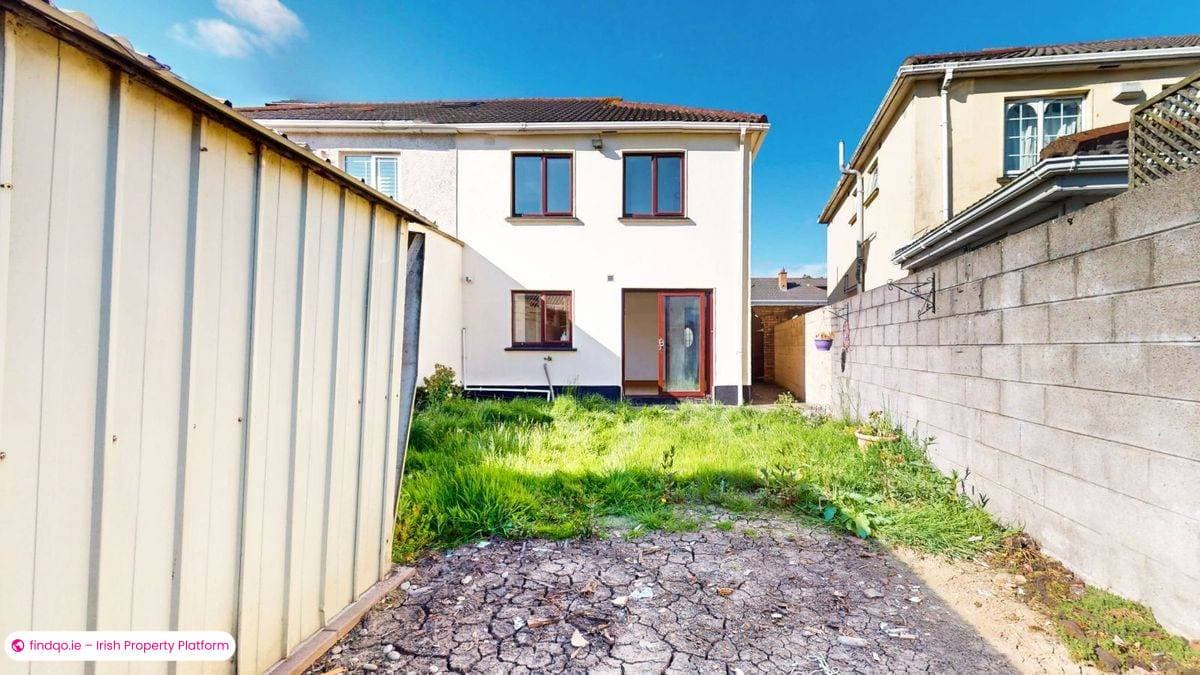 Semi-detached house for Sale in Dublin 17