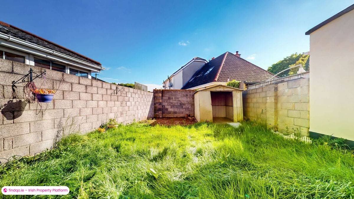 Semi-detached house for Sale in Dublin 17