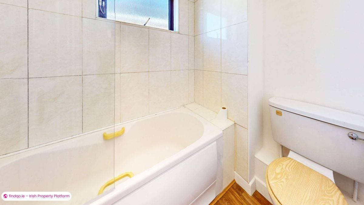 Semi-detached house for Sale in Dublin 17