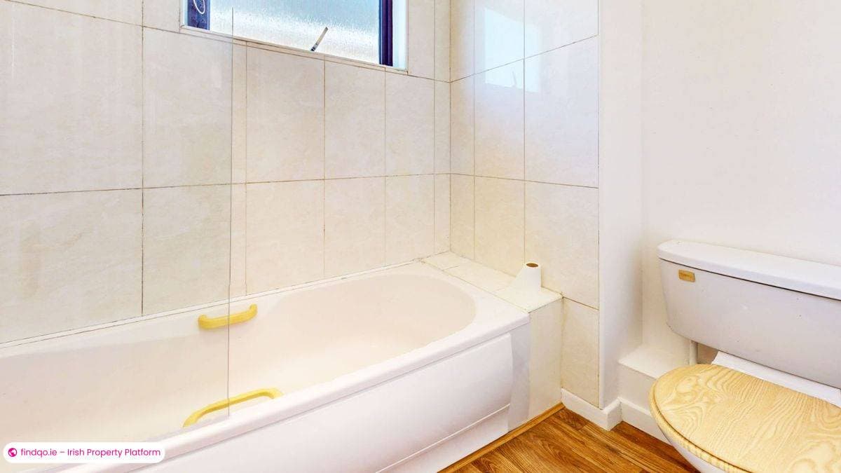 Semi-detached house for Sale in Dublin 17