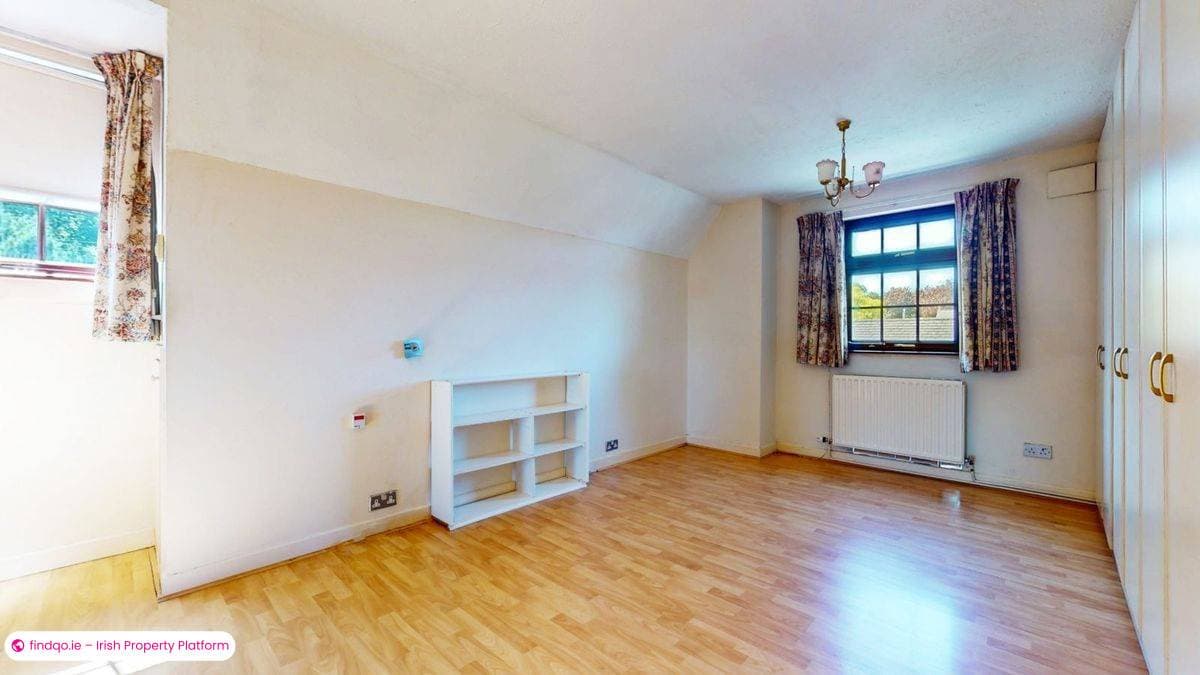 Bungalow for Sale in Malahide, Dublin (County)