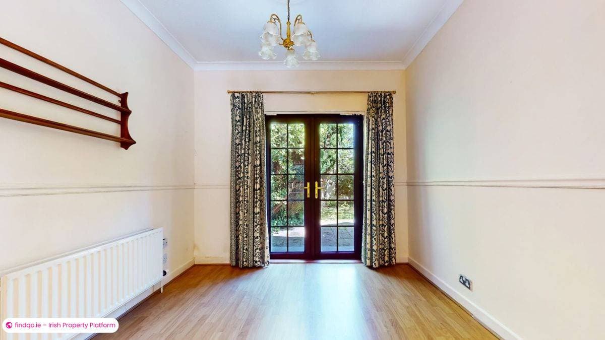 Bungalow for Sale in Malahide, Dublin (County)