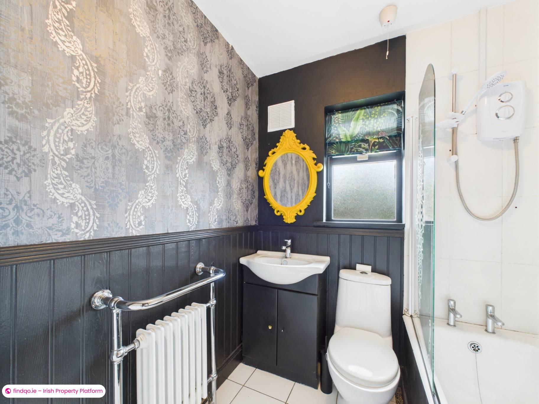 Semi-detached house for Sale in Tinryland, Carlow