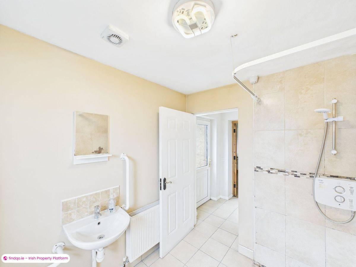 End of terrace house for Sale in Graiguecullen, Carlow, R93 X221