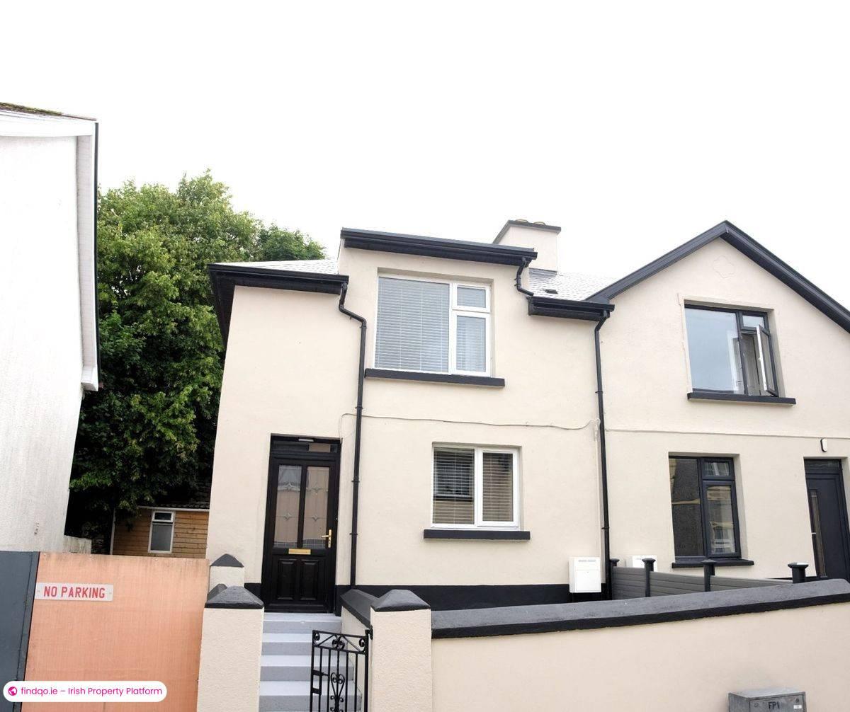 Semi-detached house for Sale in Loughrea, Galway