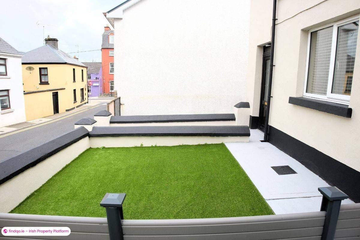 Semi-detached house for Sale in Loughrea, Galway