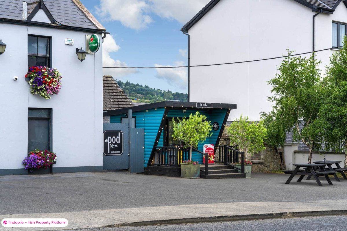 End of terrace house for Sale in Dublin 18