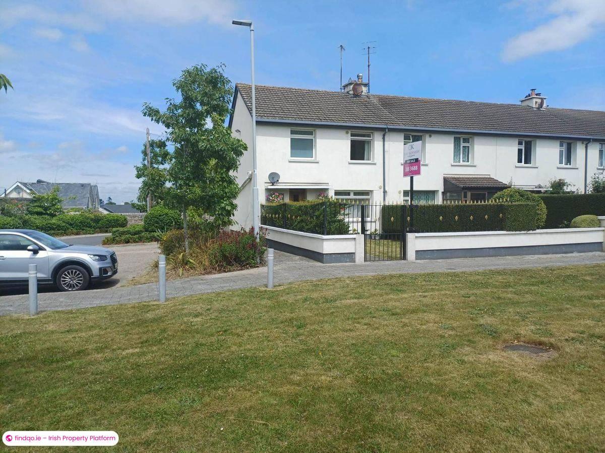 End of terrace house for Sale in Dublin 18