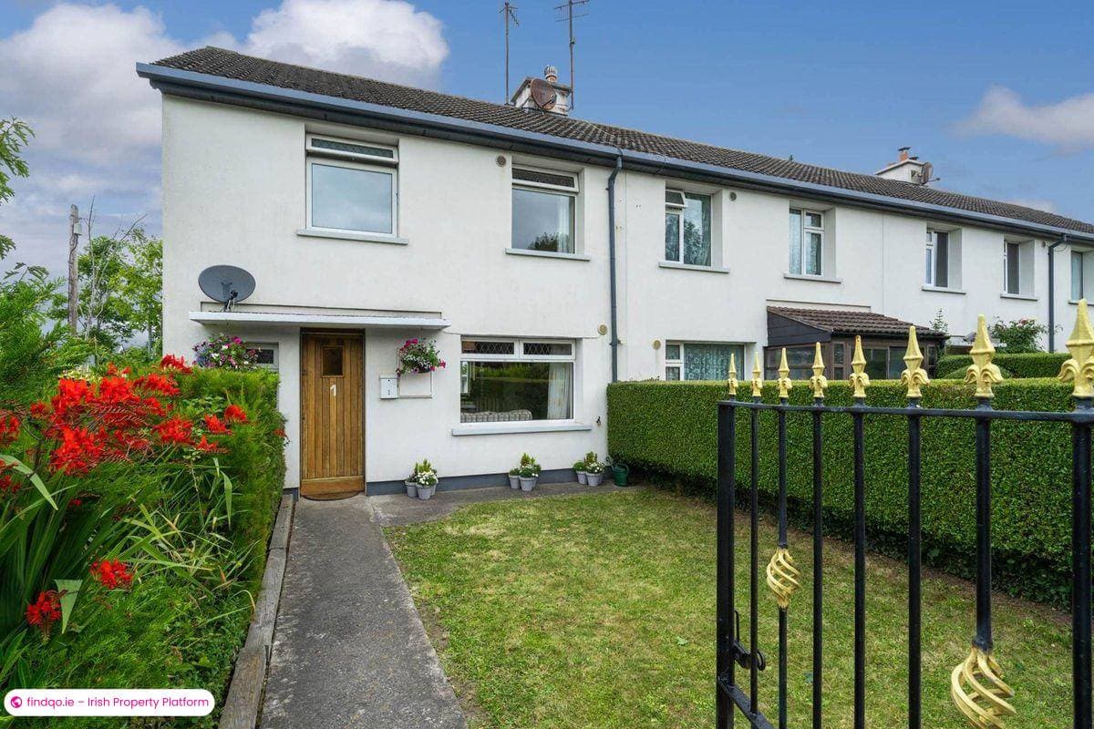 End of terrace house for Sale in Dublin 18