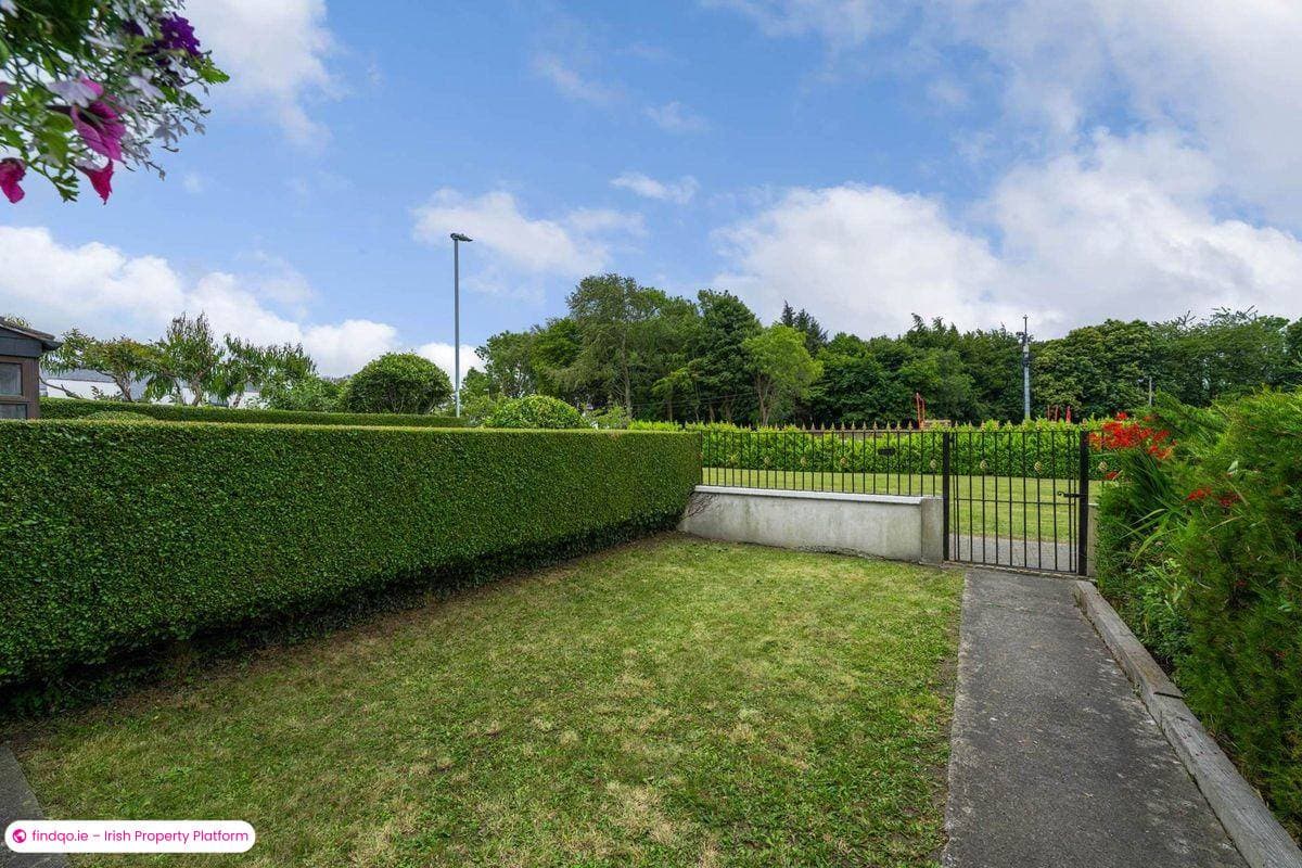 End of terrace house for Sale in Dublin 18