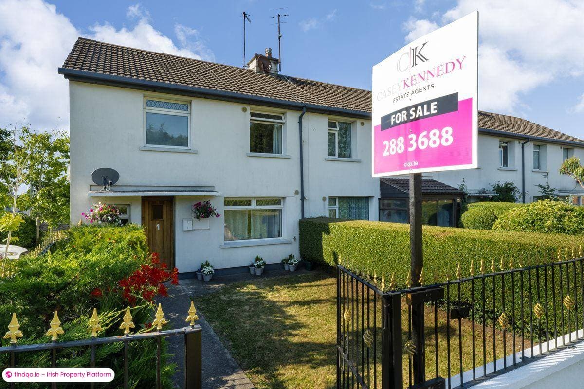 End of terrace house for Sale in Dublin 18