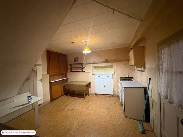 Terraced house for Sale in Ennis, Clare