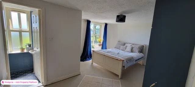 Detached house for Sale in Ennis, Clare