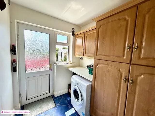 Detached house for Sale in Ennis, Clare