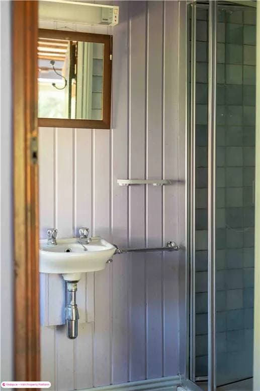 Detached house for Sale in Ennis, Clare