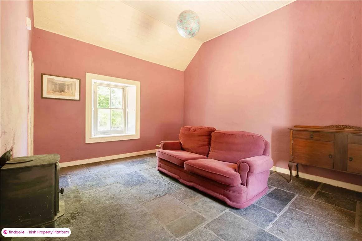 Detached house for Sale in Ennis, Clare