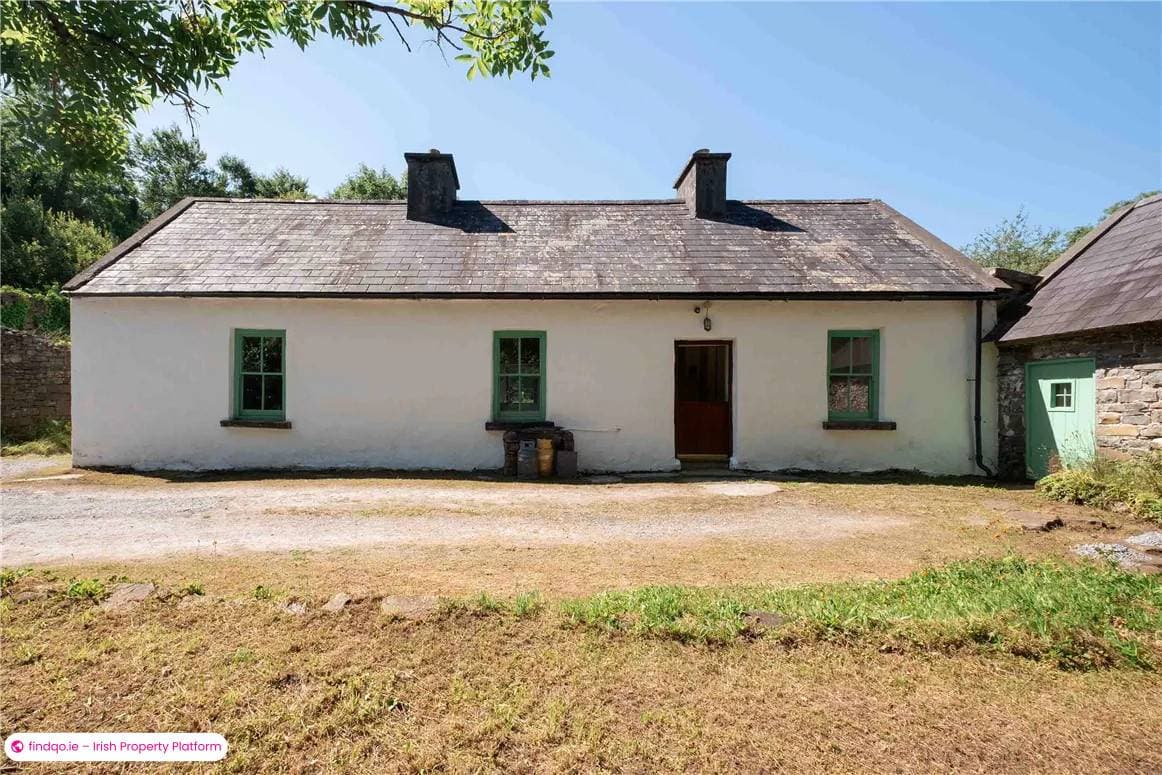 Detached house for Sale in Ennis, Clare
