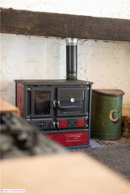 Detached house for Sale in Ennis, Clare