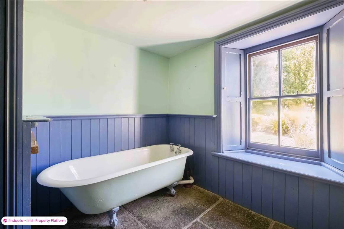 Detached house for Sale in Ennis, Clare