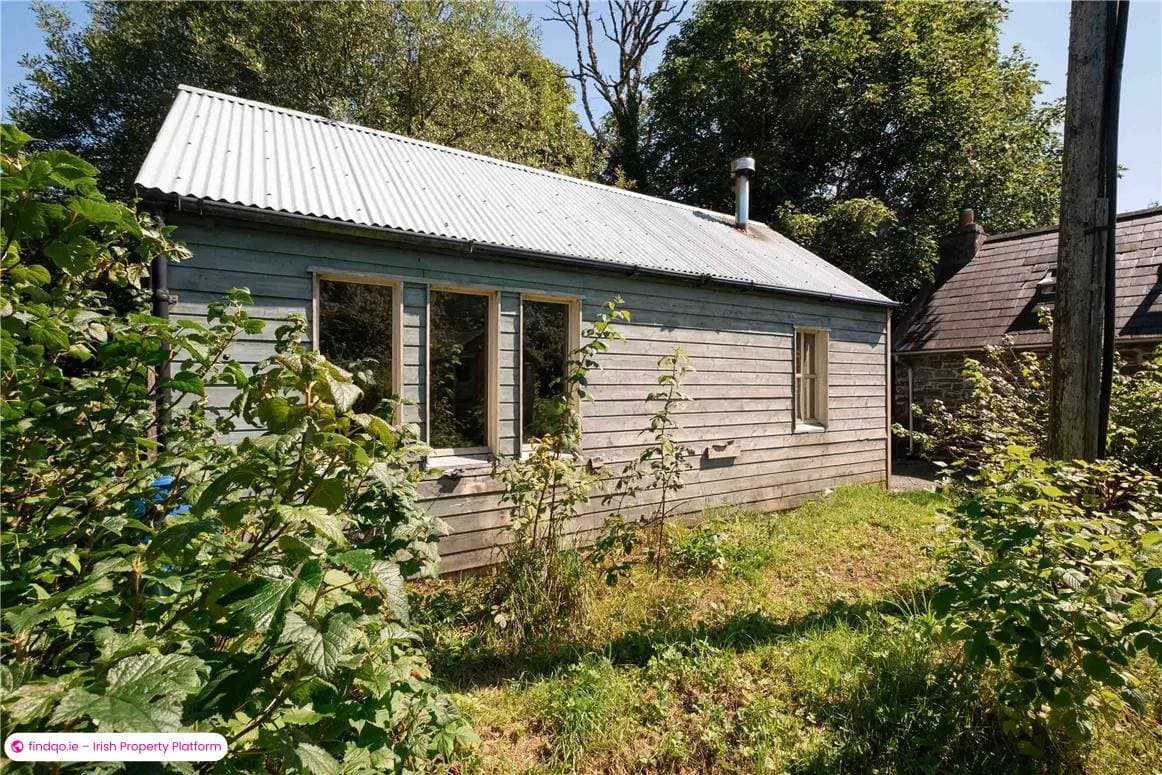 Detached house for Sale in Ennis, Clare