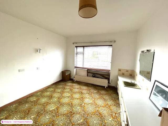 Detached house for Sale in Ennis, Clare