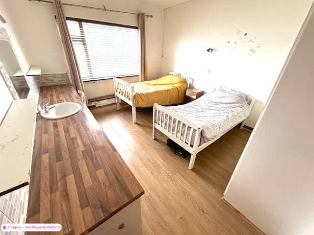 Detached house for Sale in Ennis, Clare