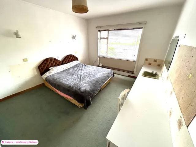 Detached house for Sale in Ennis, Clare