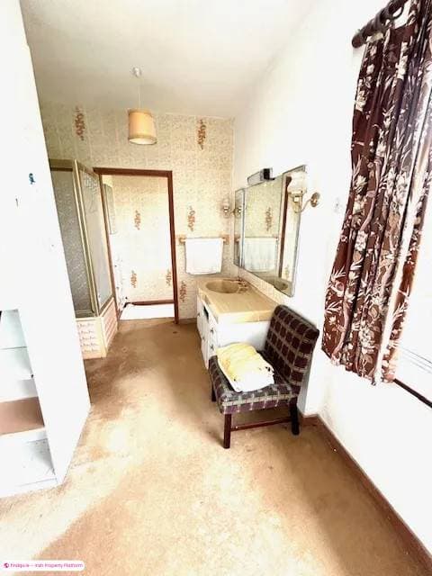 Detached house for Sale in Ennis, Clare