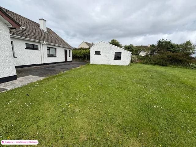 Detached house for Sale in Miltown Malbay, Clare