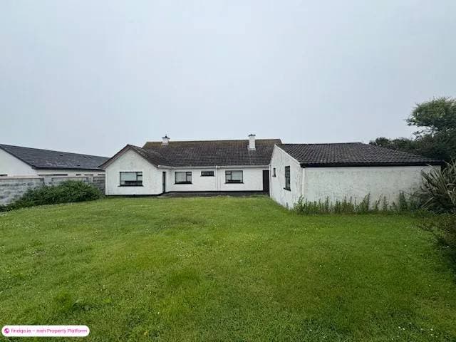 Detached house for Sale in Miltown Malbay, Clare