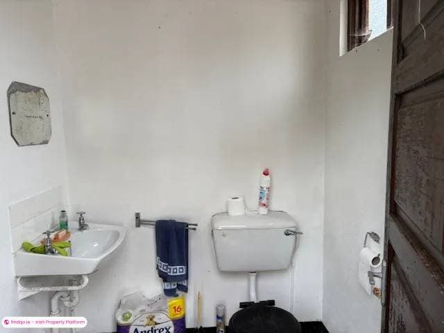 Detached house for Sale in Miltown Malbay, Clare