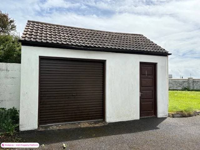 Detached house for Sale in Miltown Malbay, Clare