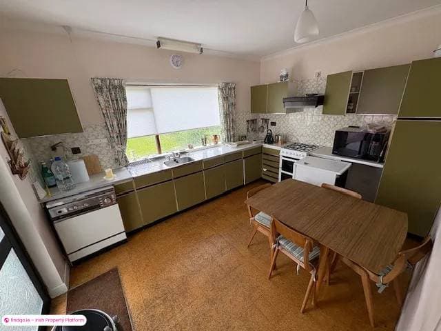 Detached house for Sale in Miltown Malbay, Clare