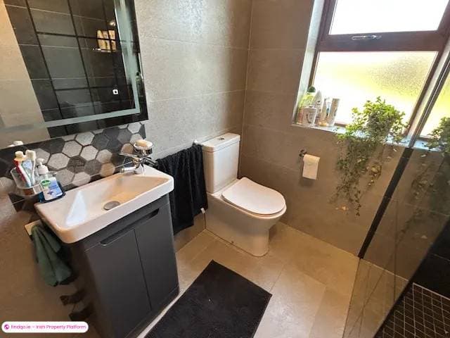 Detached house for Sale in Ennis, Clare